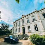 Karma Chateau De Samary فندق