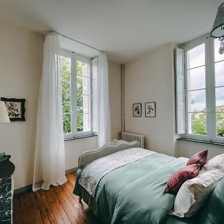 Karma Chateau De Samary