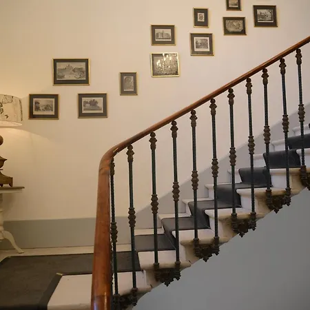 Hotell Karma Chateau De Samary Caux-et-Sauzens