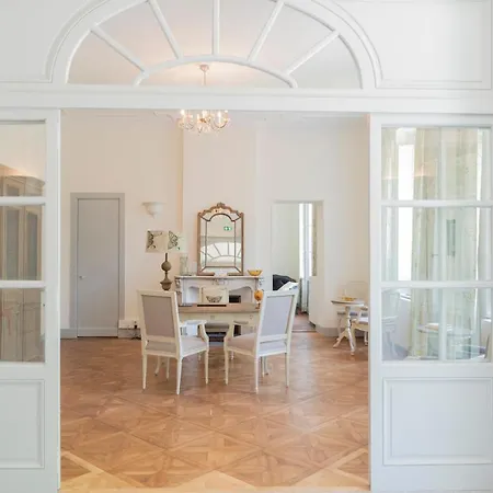 Karma Chateau De Samary Caux-et-Sauzens