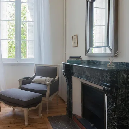 Karma Chateau De Samary Hotell