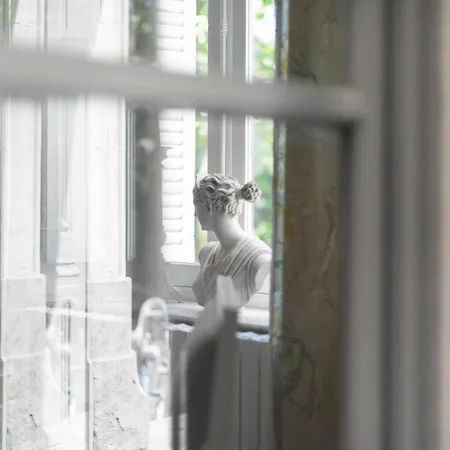 Karma Chateau De Samary Hotell