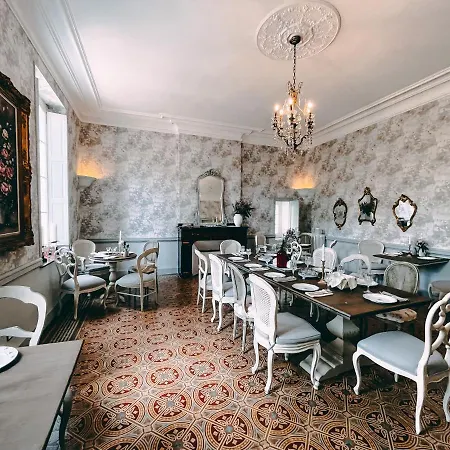 Karma Chateau De Samary Hotell *