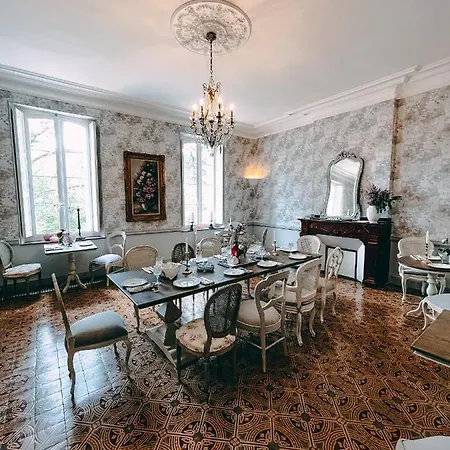 Karma Chateau De Samary Hotell *